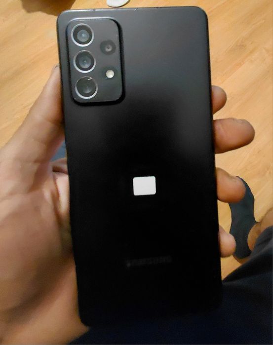 Samsung A72 5G 100€