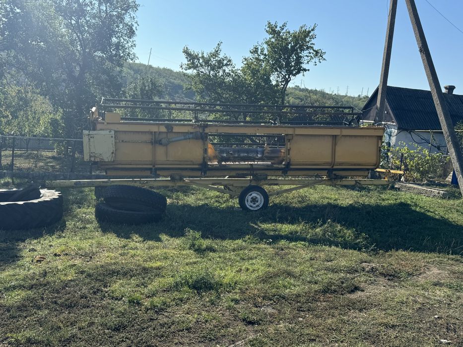 Продам комбайн New Holand Tf44