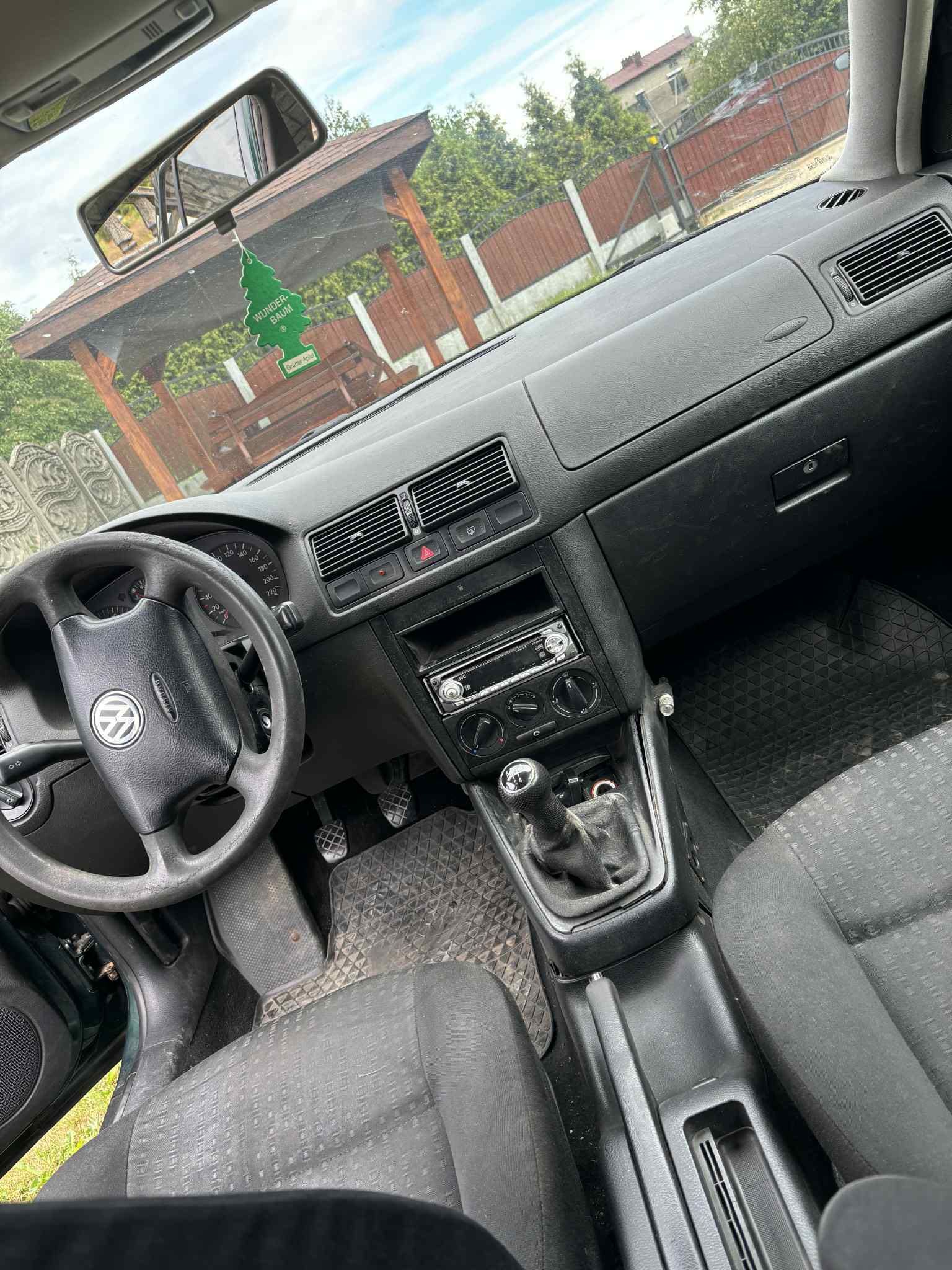 Volkswagen Golf 1.4