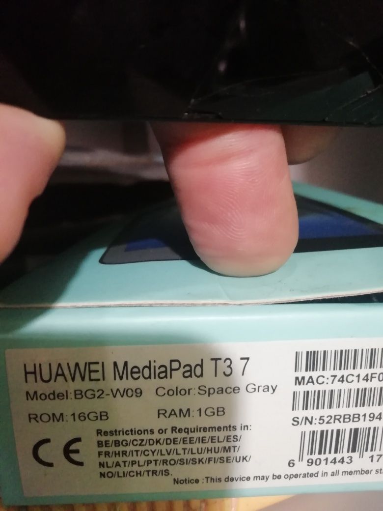 планшет Huawei t3/7