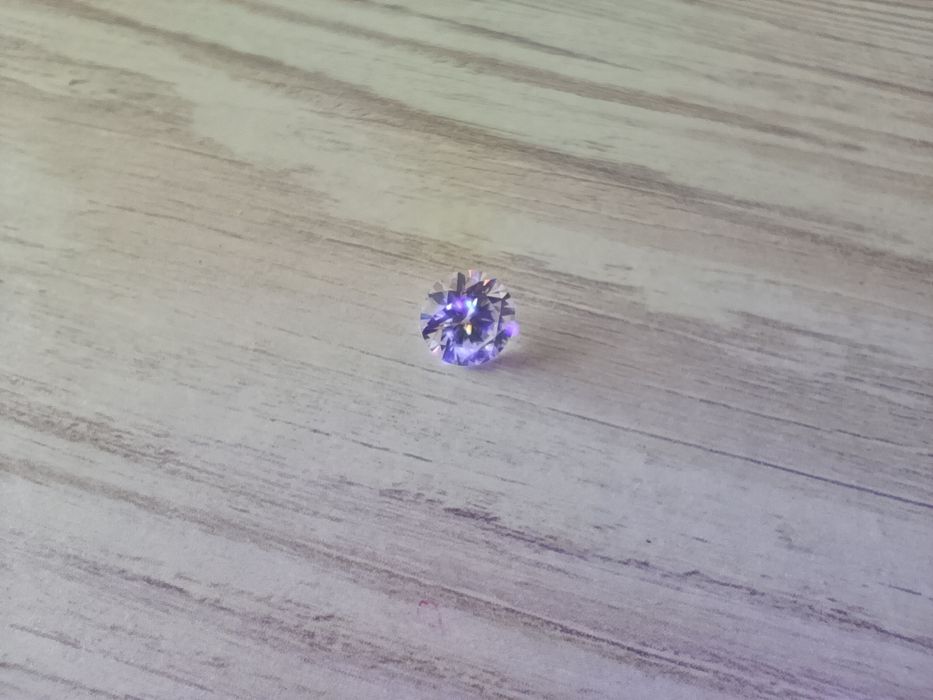 Муасаніт круглий 6.5 мм (D колір) з сертифікатом GRA