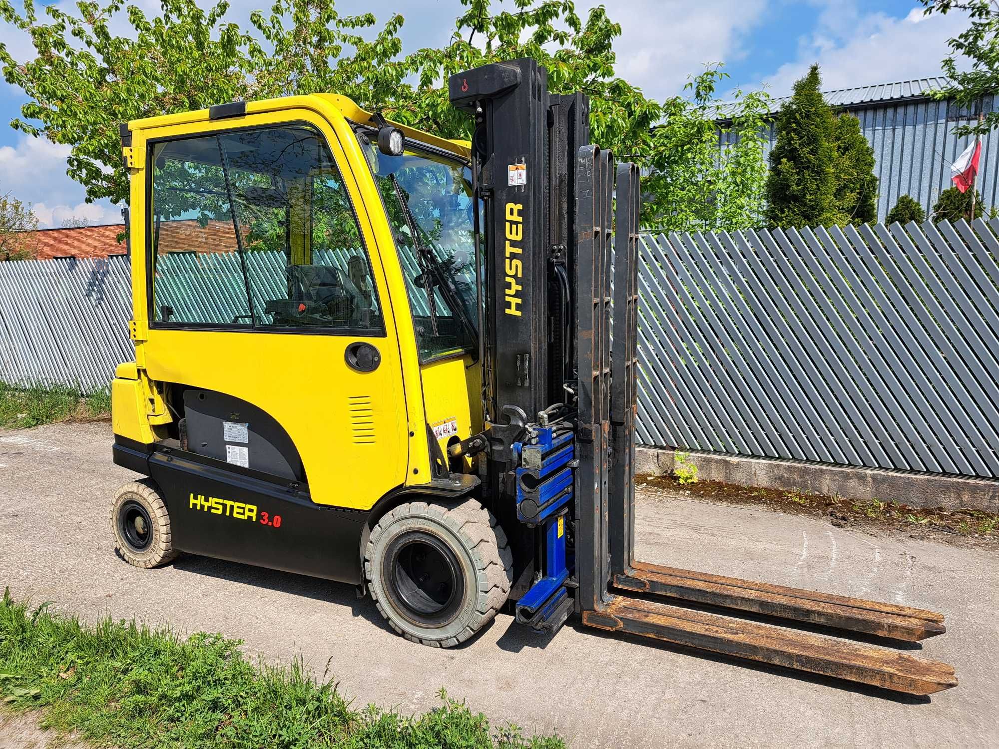 Wózek Widłowy Elektryczny Hyster Yale 3T. Triplex Kabina 2014r.