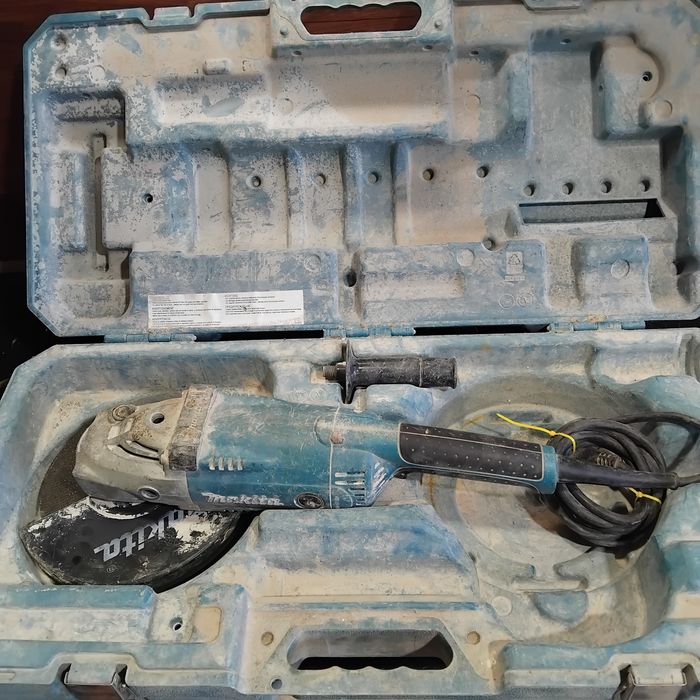 Szlifierka kątowa Makita GA 9020S