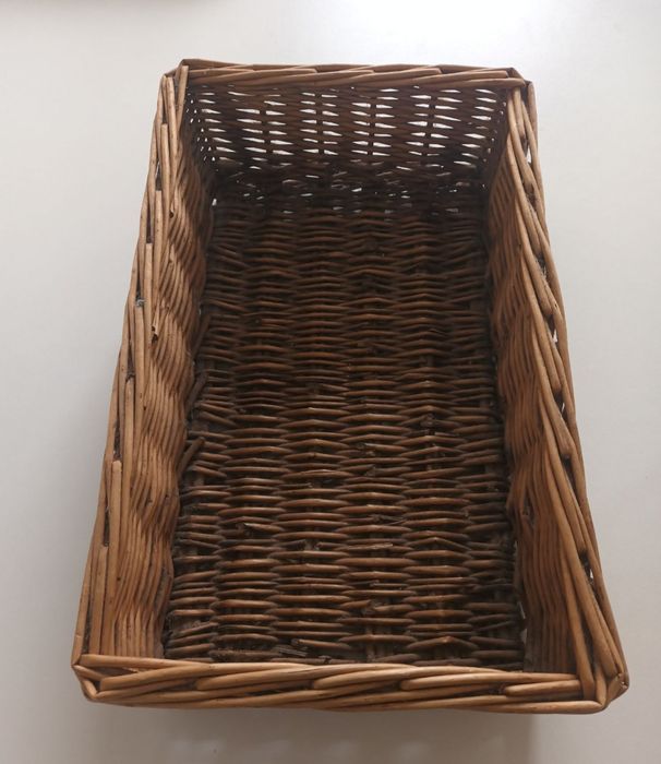 Cesto de verga para fruta