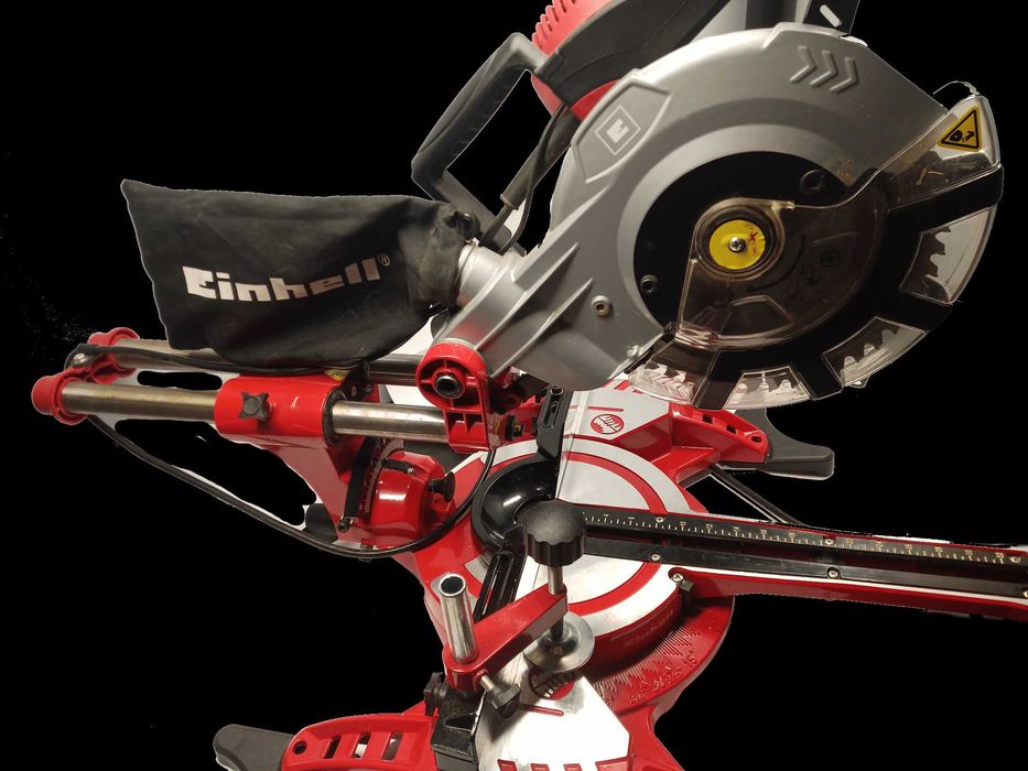 PIŁA UKOŚNA marki Einhell TC-SM 2131/1