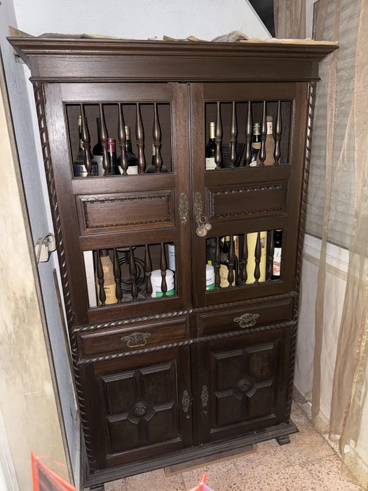 Vendo movel madeira maciça RESERVADO