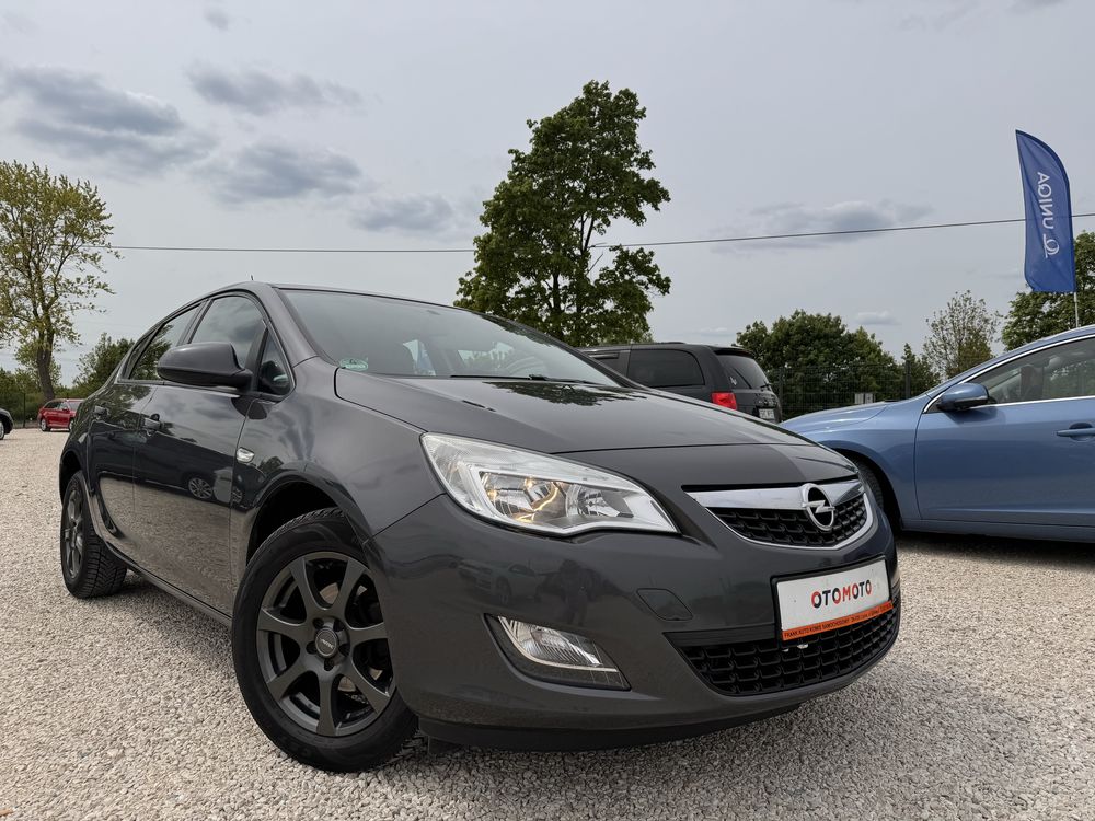 Opel Astra J* 2014 Rok* 1.4 Turbo Benzyna* 140KM* Nowy rozrząd*Zamiana