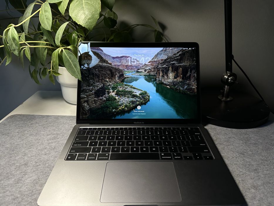 Macbook Air M1 2020