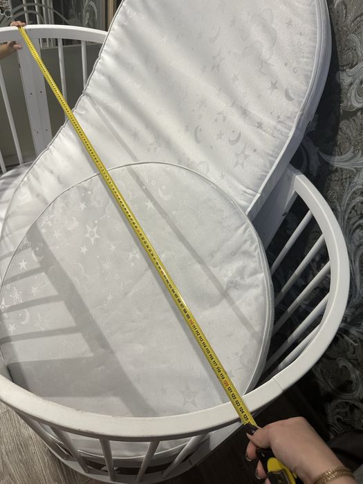 Дитяче ліжечко з маятником 2 в 1