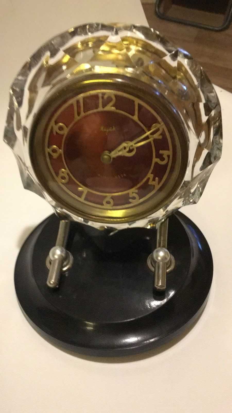 Часы «Кристалл» - «МАЯК» в хрустальном корпусе - СССР-1958 г.