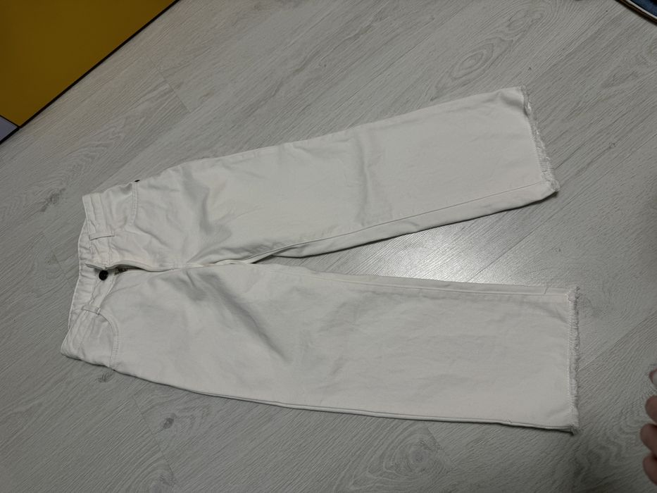 Джинси білі для дівчинки, стан нових 10 років Вайкікі