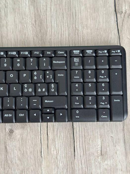 Комплект (клавіатура, миша) Logitech MK220 Black IT (920-003721)