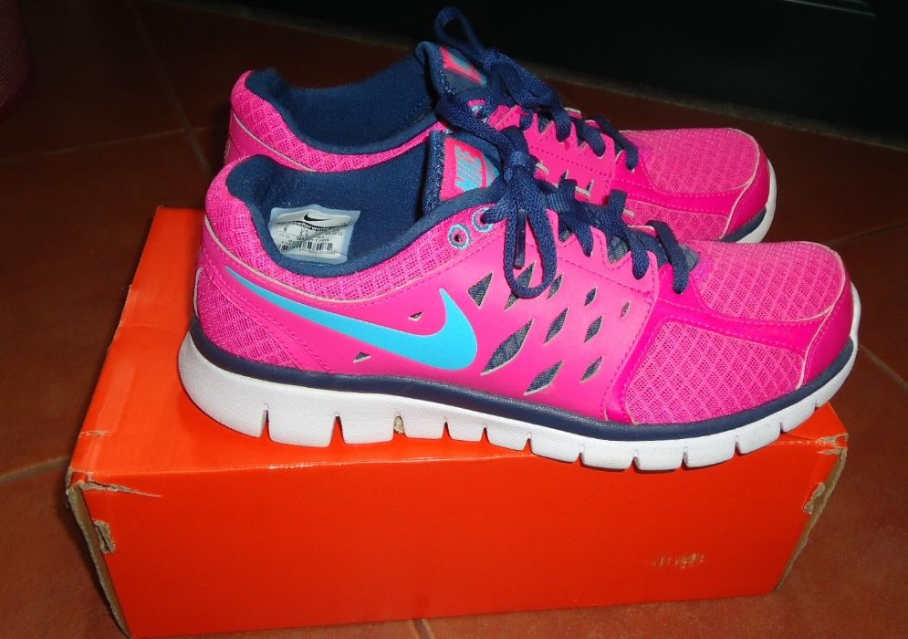 Ténis/sapatilhas Nike 39 originais novos!