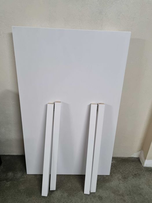 Mesa ikea HAUGA completa