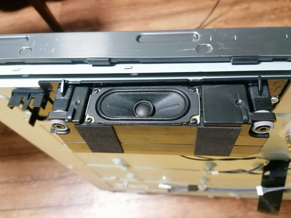 Колонки з телевізора LG 42LA620V, LG 42LN613V