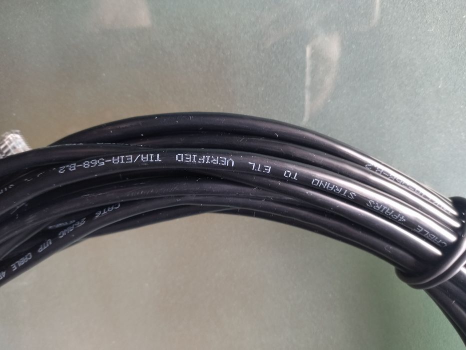 Cabo RJ45 MITSAI UTP CAT6 - 15 metros
O cabo está em