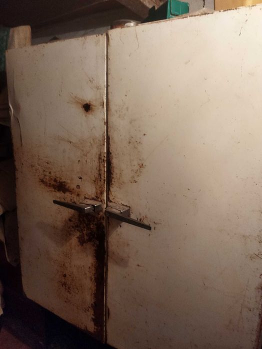 Продам холодильник