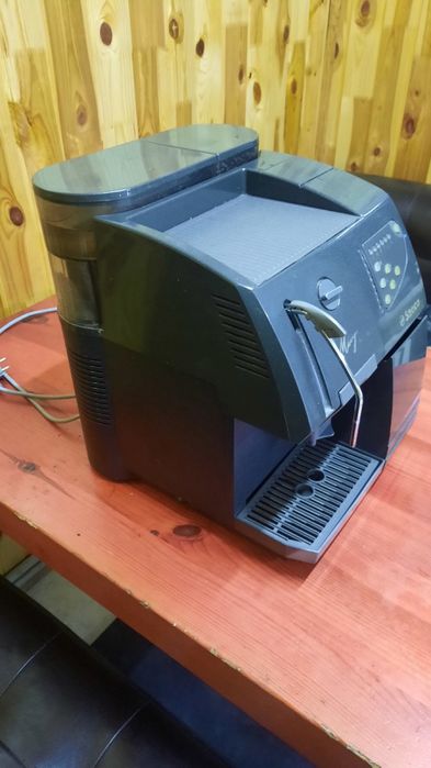 Продам кавовий апарат Magik Saeco