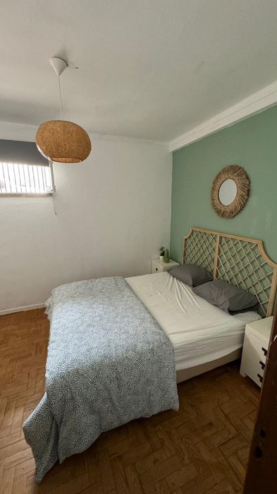 T1 mobiliado e equipado no centro da Nazare