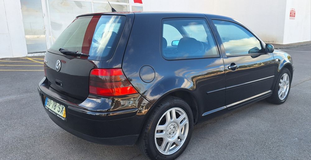 VW Golf 1.4 Sport com 103mil km