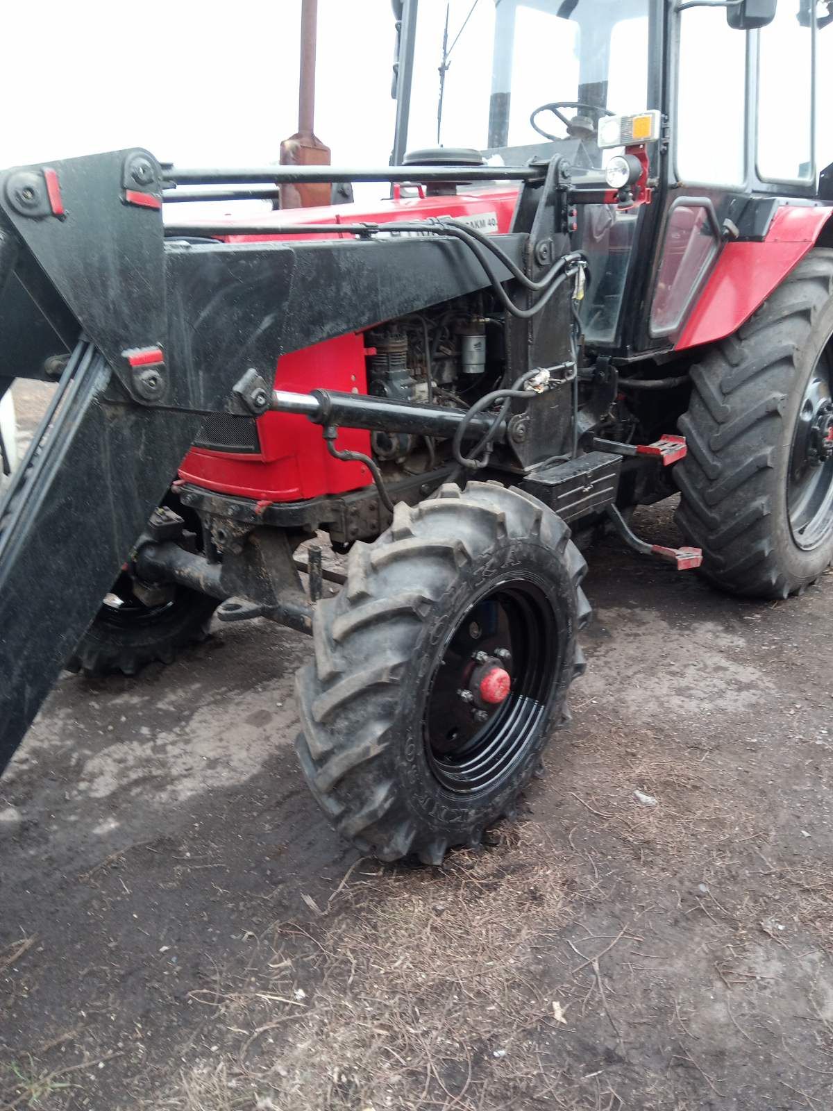 Продам экскаватор погрузчик юмз80