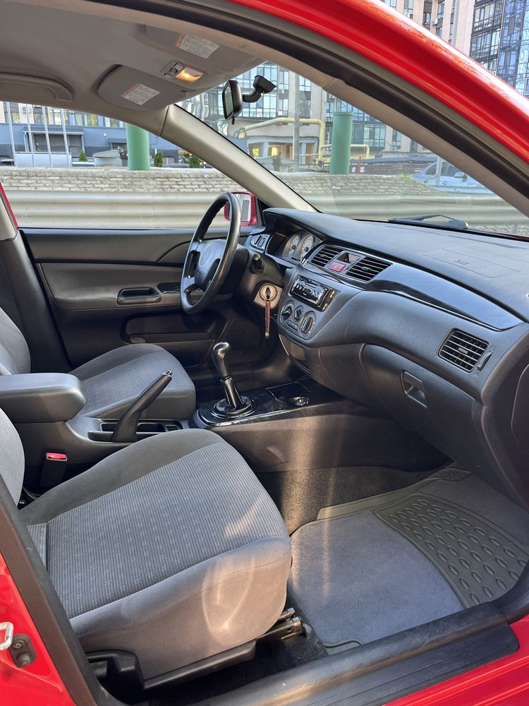 Mitsubishi Lancer 2004