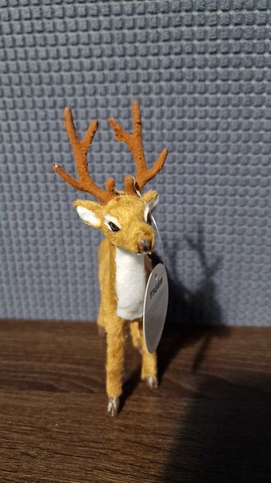 Figurka dekoracyjna - Jeleń z porożem (nowa)