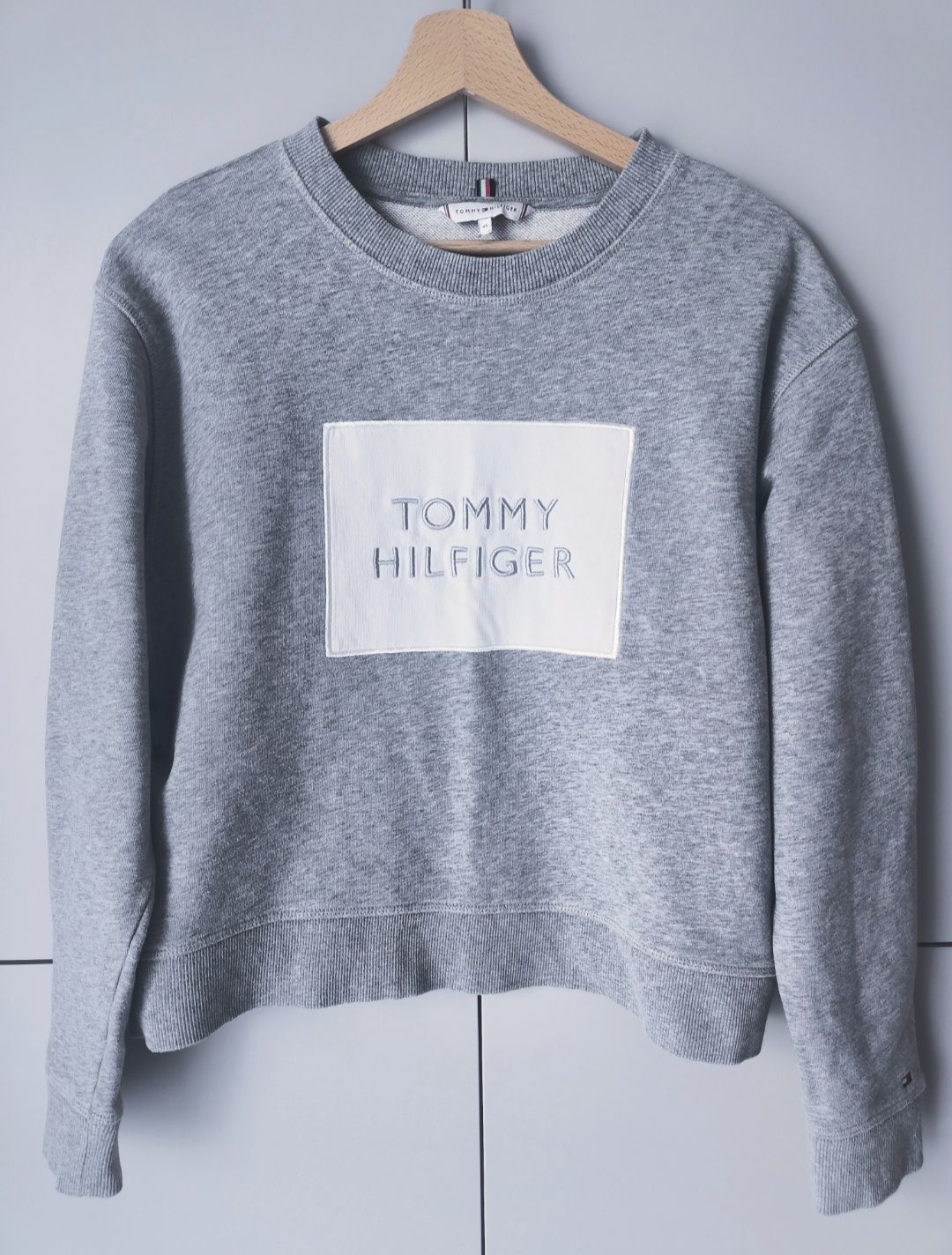 Bluza bez kaptura szara Tommy Hilfiger krótka oversize