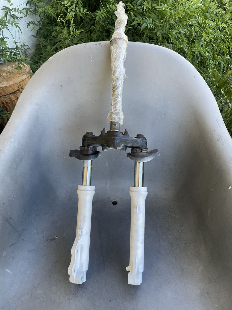 Suspensao yamaha target 50