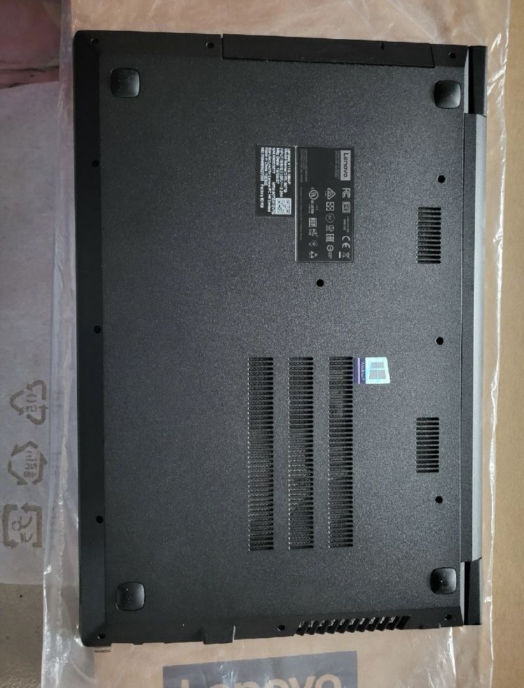 Lenovo v 110, ddr 8Gb, 128ssd, 15.6”