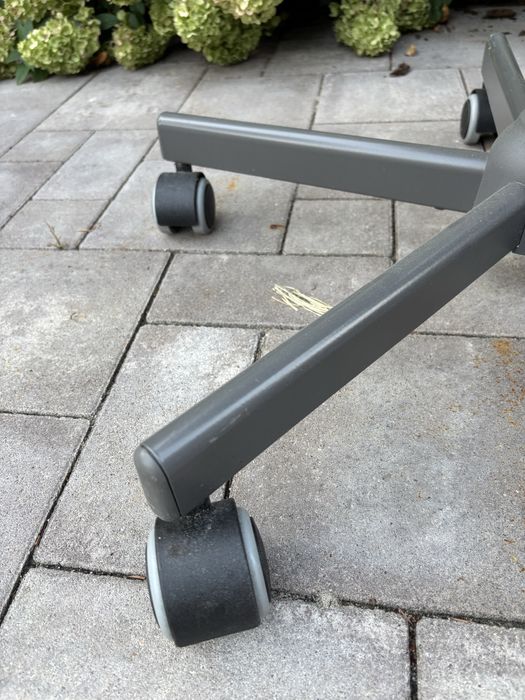 Krzeslo obrotowe Ikea