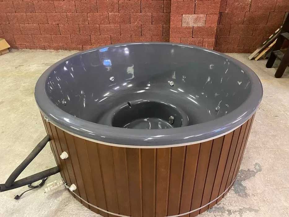 Чан для великої компанії на 8-10 осіб. Спа -купіль на дровах