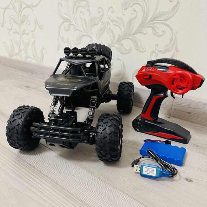 Джип на радіокеруванні внедорожник на радиоуправлении