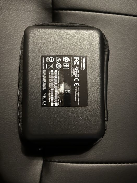 Жорсткий диск зовнішній TOSHIBA 2т