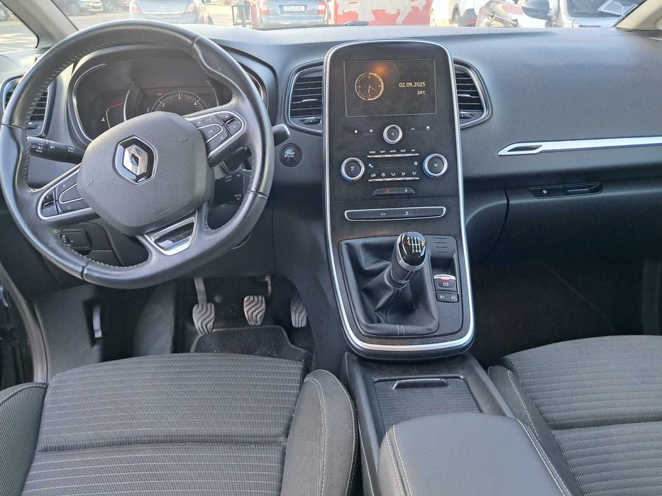renault grande scenic 7 lug