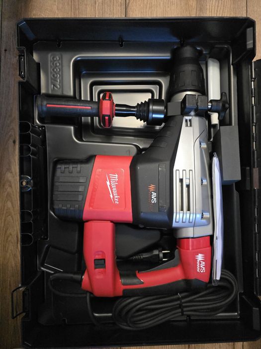 Młot udarowy 1550W SDS-MAX Milwaukee K750S [230V]