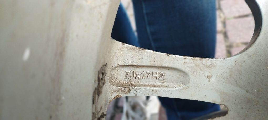 Felgi ATT 715 z oponami zimowymi falken