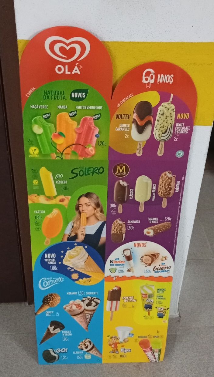 Painel publicitário da Olá