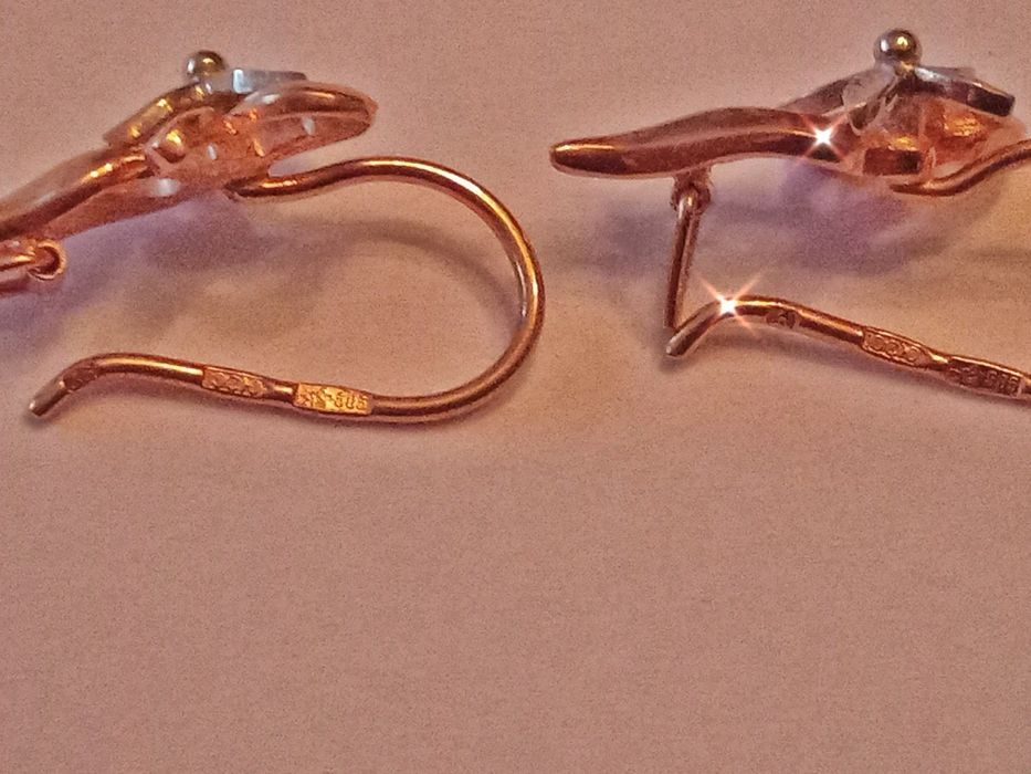 Продам золотой комплект СССР.,585 проба