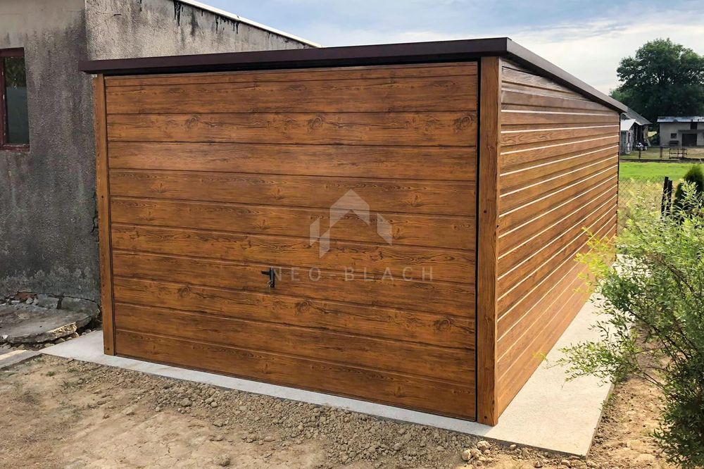 Garaż Blaszany 3X5 Brama - Drewnopodobny Orzech - Spad W Tył  Nb95