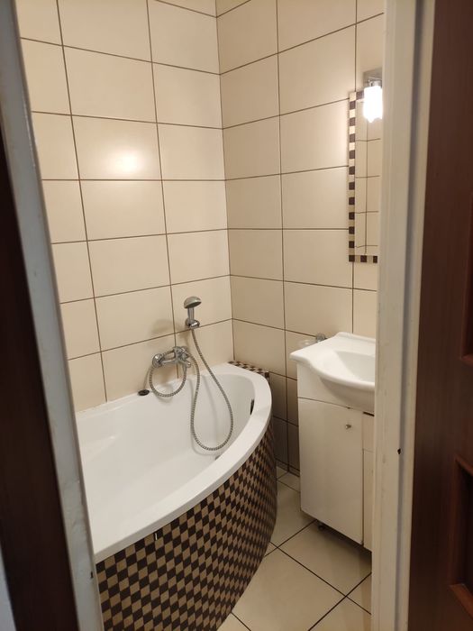 Wynajmę 3- pokojowe mieszkanie z balkonem w Lwówku Śląskim