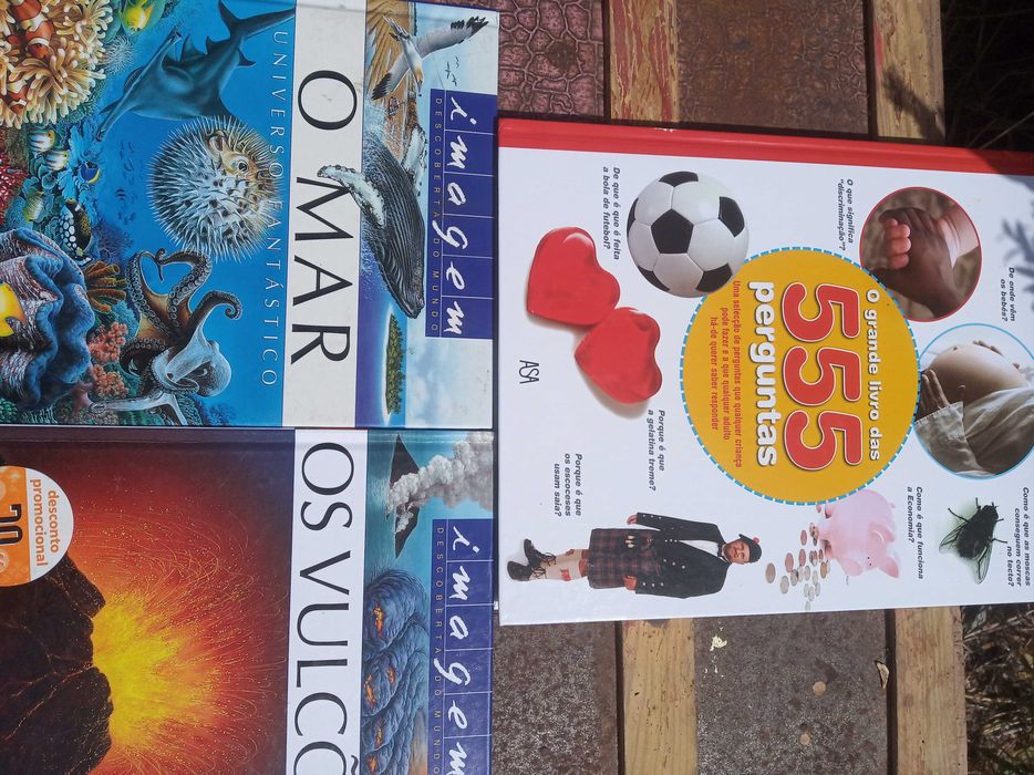 Livros variados á unidade