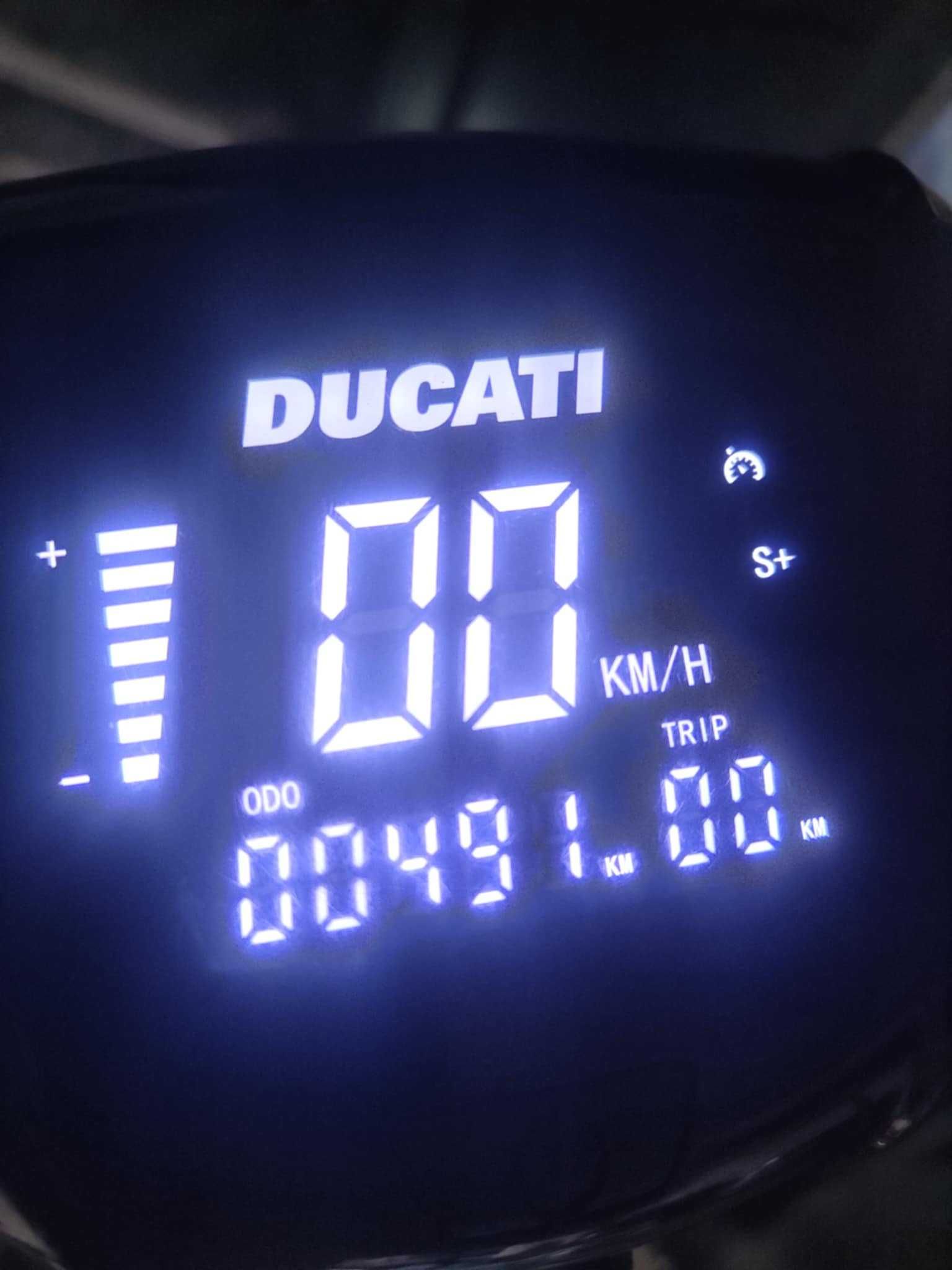 Hulajnoga elektryczna Ducati pro III