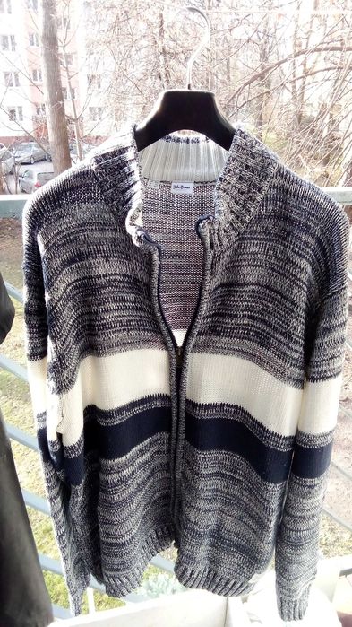Nowy sweter firmy John Baner