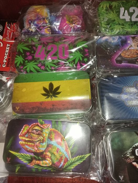 caixas metálicas V syndicate