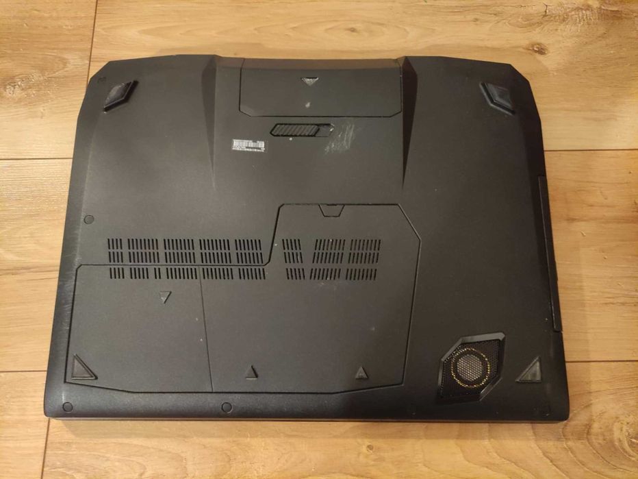 Laptop gamingowy Asus ROG G750JM-T4060 GTX 860M WIN 10 8GB RAM