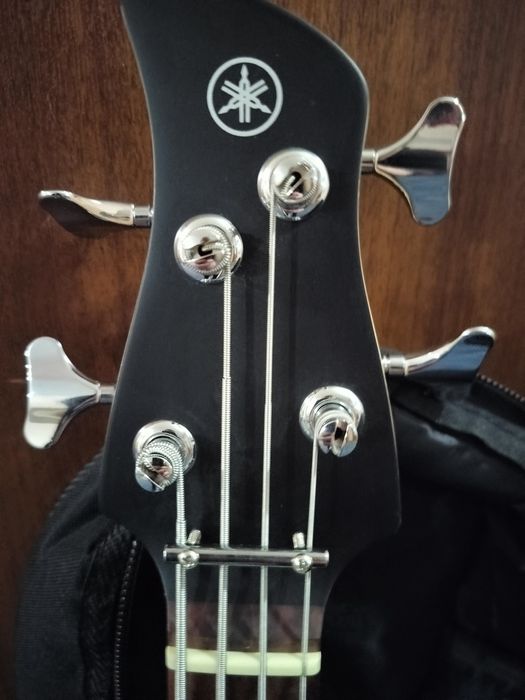 Бас-гітара YAMAHA TRBX-174