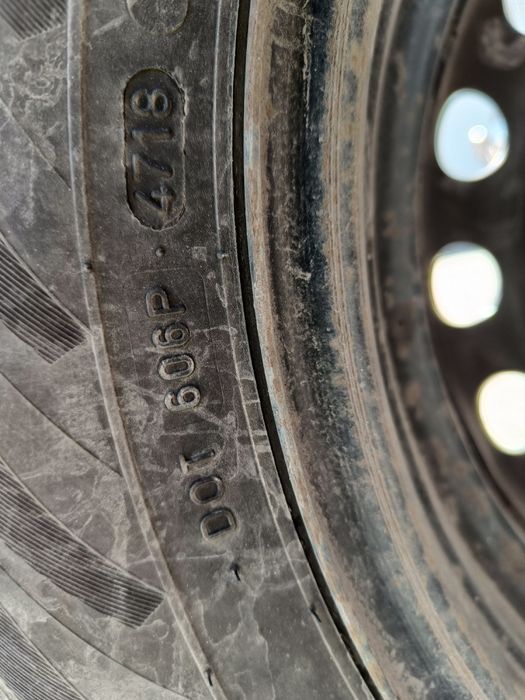 Super Komplet kół zimowych (felgi + opony) Nokian 185/65/15