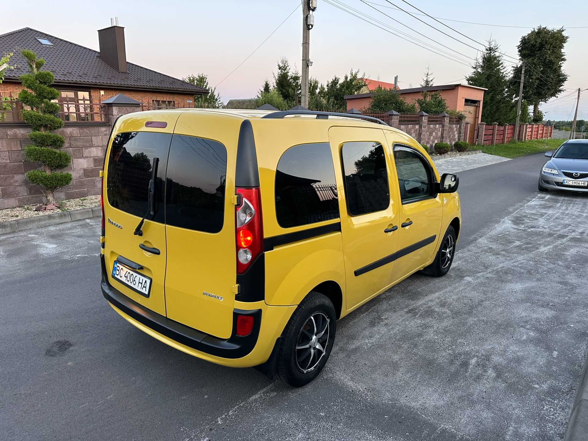 Renault Kangoo 2009 Оригінальний пасажир