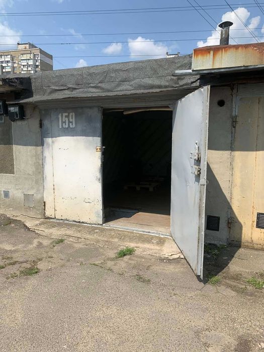 Продам цегляний гараж, ГБК "Либідь", Коноплянська 9-А, Оболонь